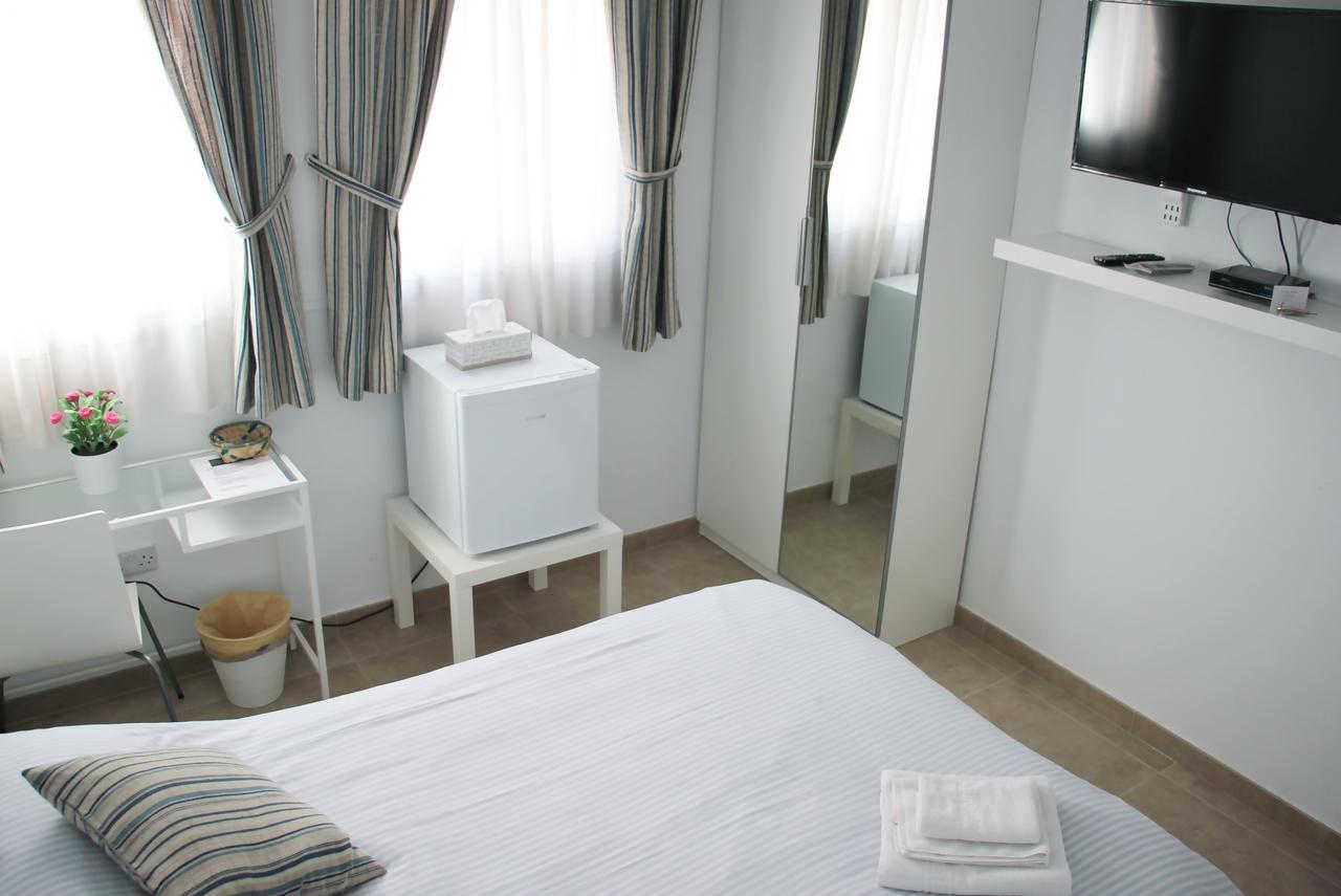 Hotel Sunnylivings Sevilla Exterior foto